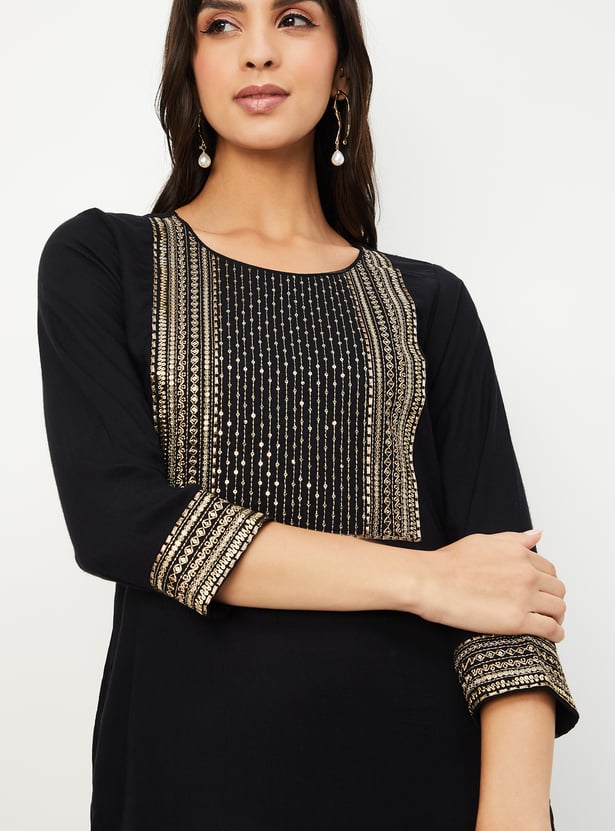 Women Solid Straight Kurta with Trousers