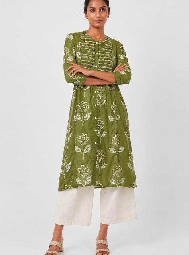 Women Embroidered Straight Kurta