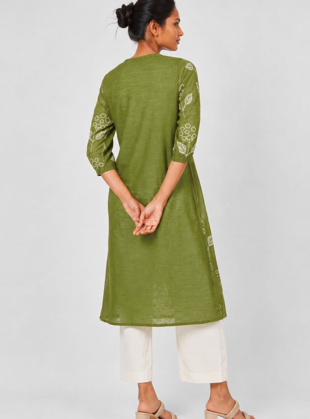 Women Embroidered Straight Kurta