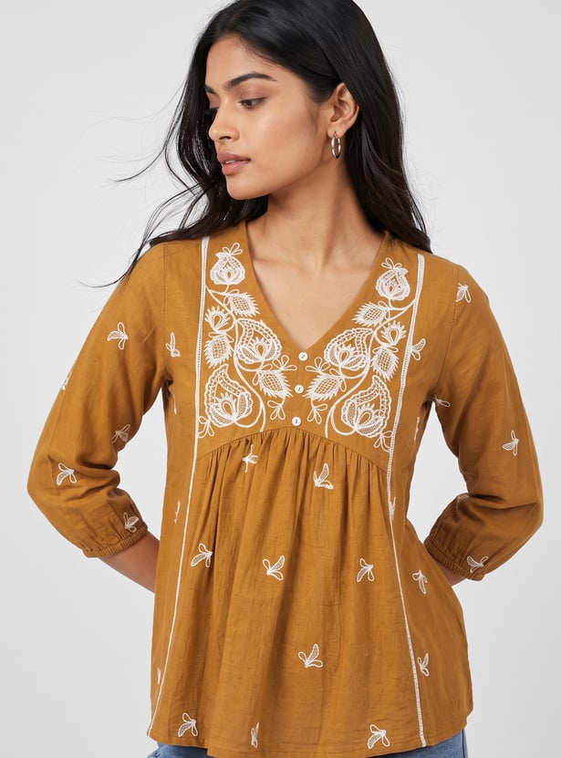 Women Embroidered Tunic