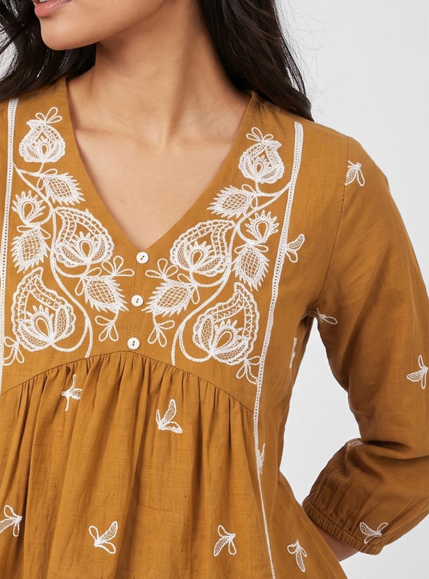 Women Embroidered Tunic