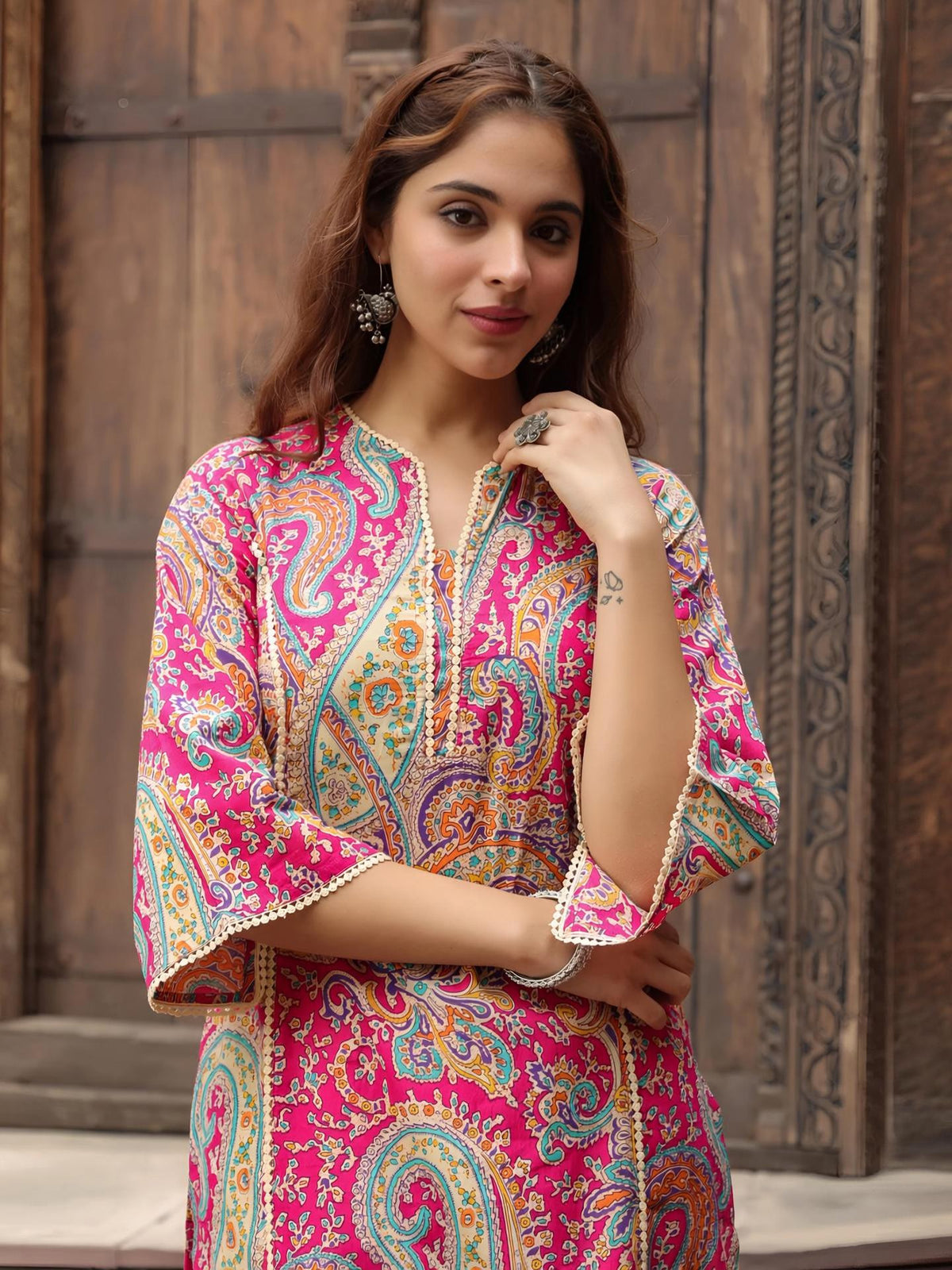 Tiiksa Women's Vibrant Pink Paisley Print Kurti with Lace Detailing